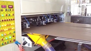 Machine refendeuse rainureuse à lames fines