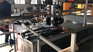 Machine de fabrication de mandrins papier