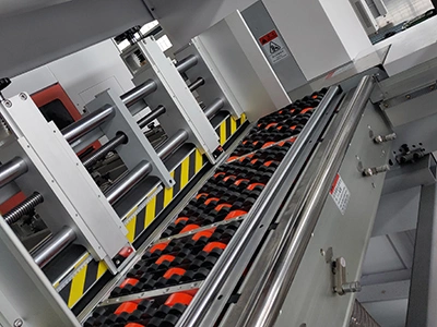 Alimentateur à bord d’attaque