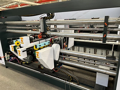 Section d'alimentation des feuilles