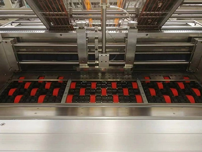 Chargeur à bord d'attaque